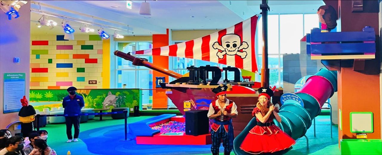 Legoland Korea Resort Hotel Чунчеон Екстериор снимка